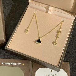Necklaces-310003
