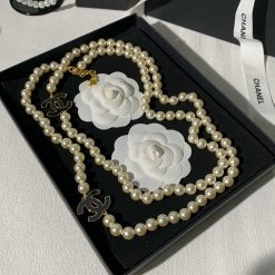 Necklaces-310033