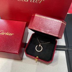 Necklaces-310054