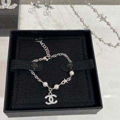 Bracelets-310056
