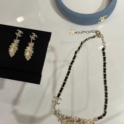 Earrings  Necklaces 310057