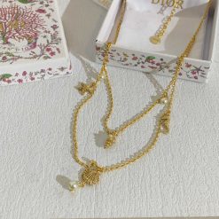 Necklaces-310072
