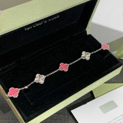 Bracelets-310096
