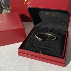 Bracelets-310107
