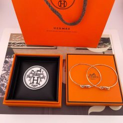 Bracelets-310112