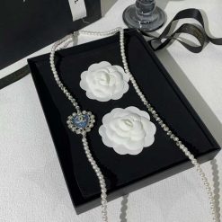 Necklaces-310153