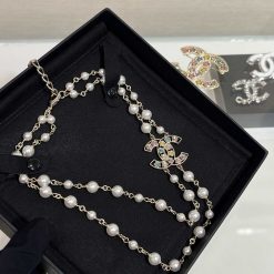 Necklaces-310154