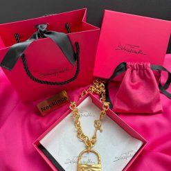 Necklaces-310166
